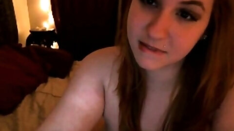 thick cutie fucks herself