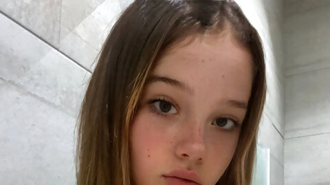 Hope you like cute girls with small boobs 🙈