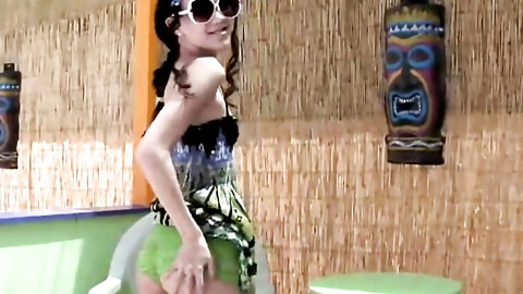 Tiny Tabby masturbates in naughty solo