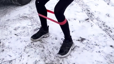 Kori stunning skinny amateur blonde girl outdoor posing