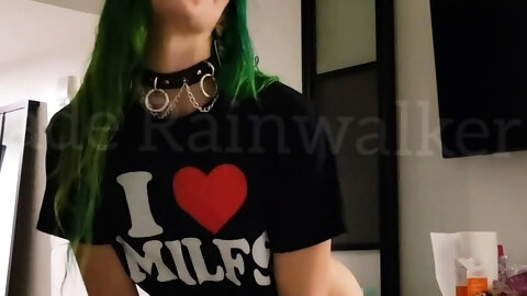 Amateur Webcam Teen Masturbates And Teases